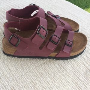 Birkis purple sandals 7.5 brand new never worn